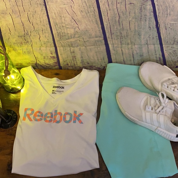 Ladies Reebok Athletic Top - Picture 4 of 4